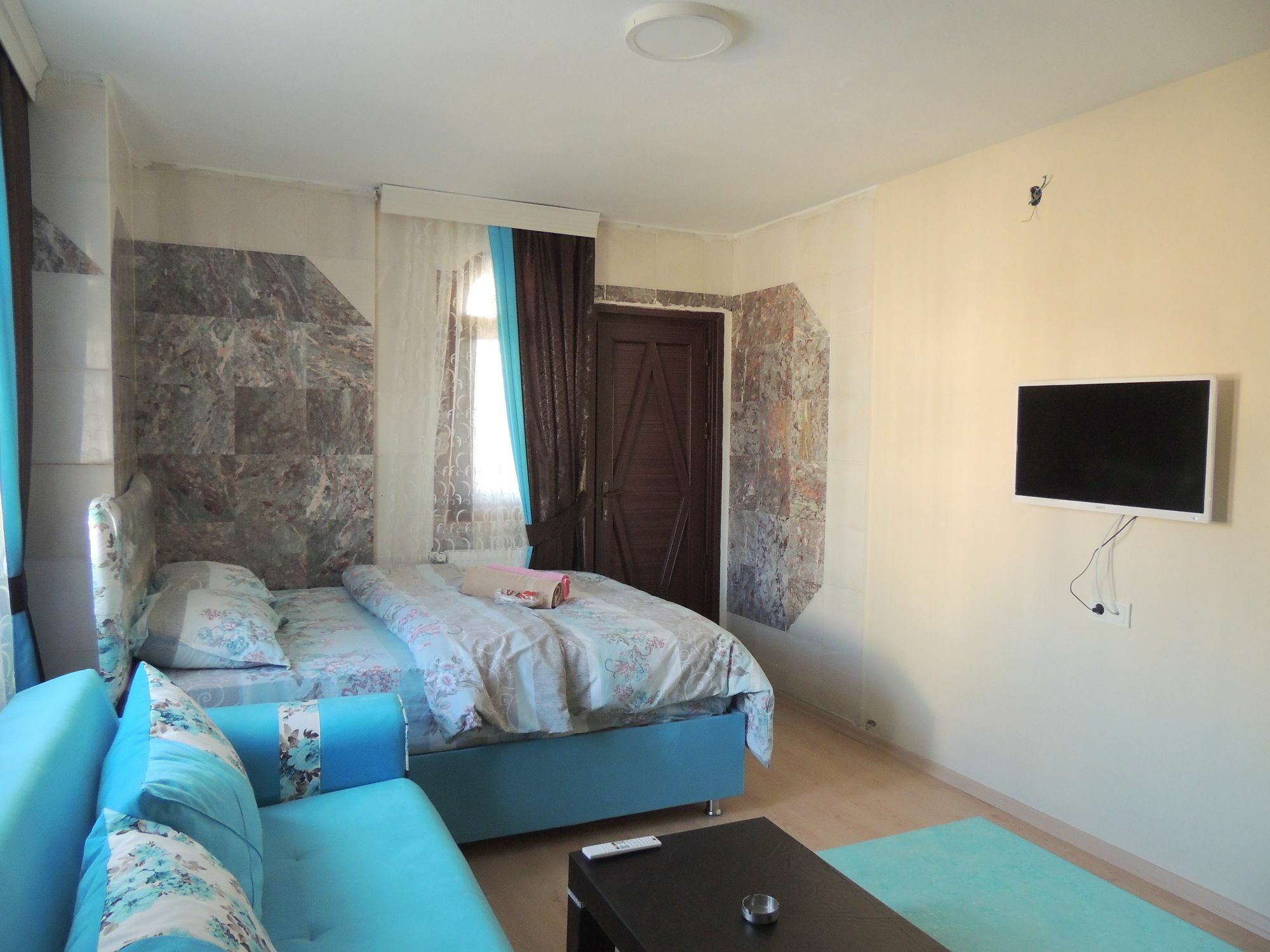 Haznedar Koeskue Aparthotel Büyükçekmece Exteriör bild