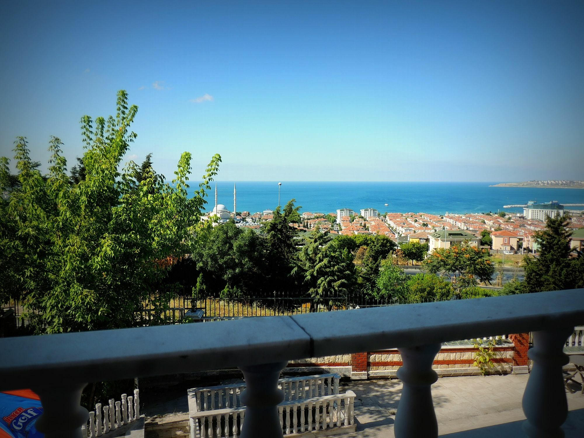 Haznedar Koeskue Aparthotel Büyükçekmece Exteriör bild